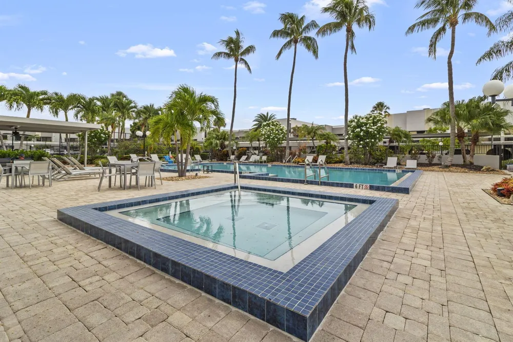 1100 SE 5TH COURT #68 Pompano Beach, FL 33060