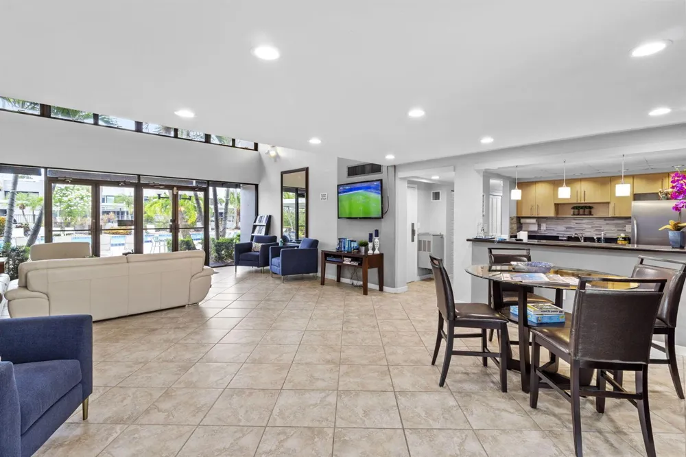 1100 SE 5TH COURT #68 Pompano Beach, FL 33060