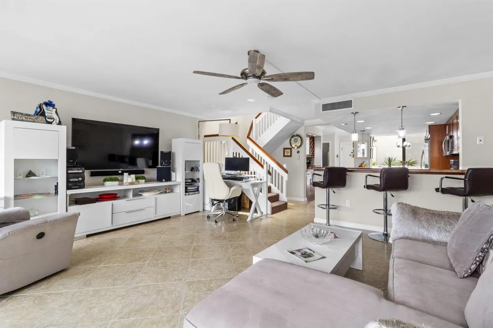 1100 SE 5TH COURT #68 Pompano Beach, FL 33060