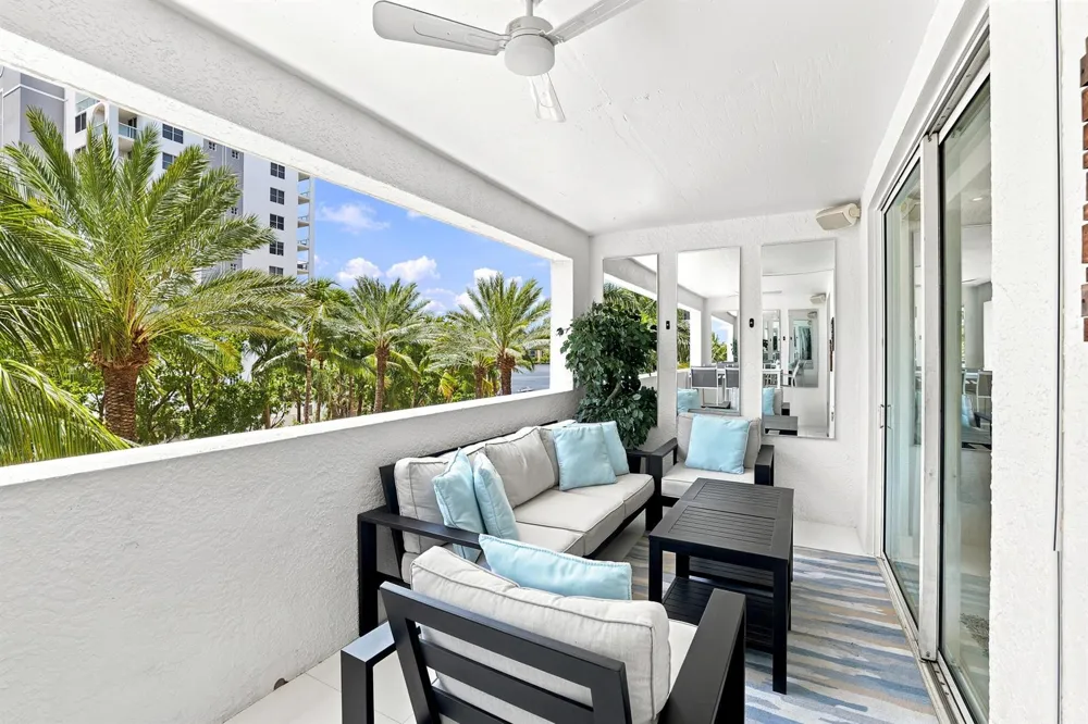 17100 Bay Road #1401 Sunny Isles Beach, FL 33160