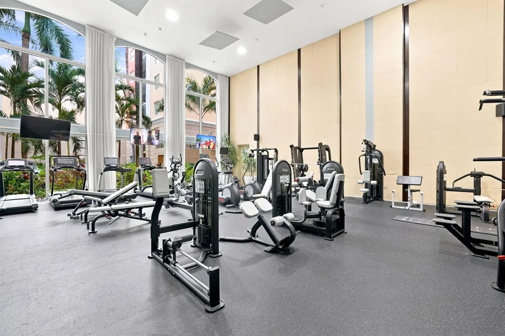 17100 Bay Road #1401 Sunny Isles Beach, FL 33160