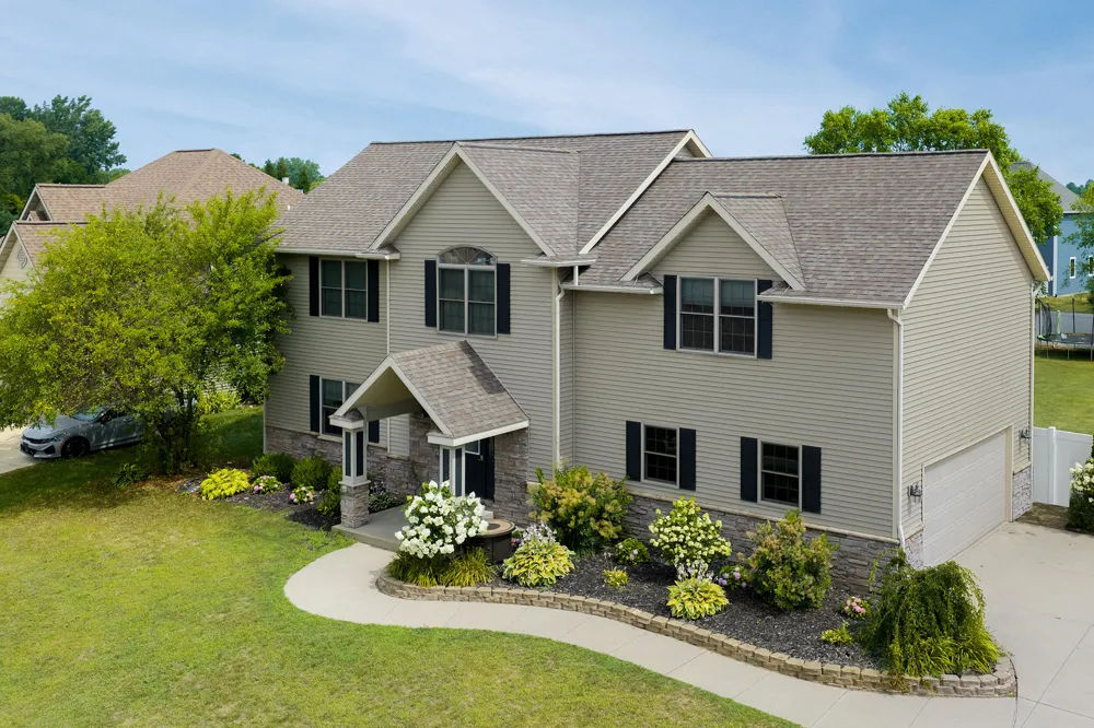 2053 Joni Lane Stevensville, MI 49127