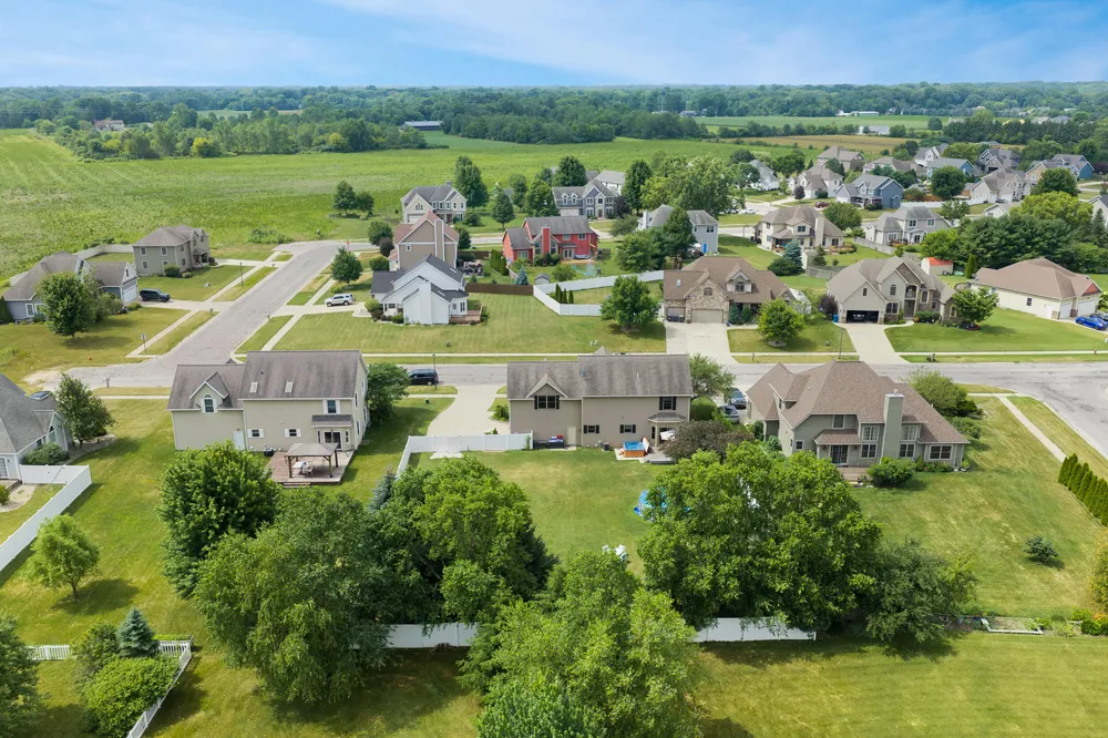 2053 Joni Lane Stevensville, MI 49127