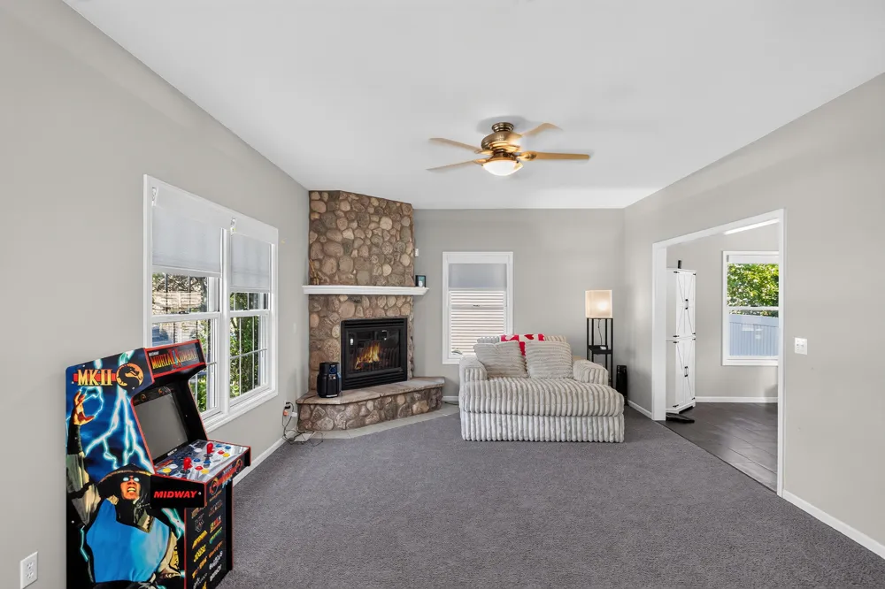 2053 Joni Lane Stevensville, MI 49127