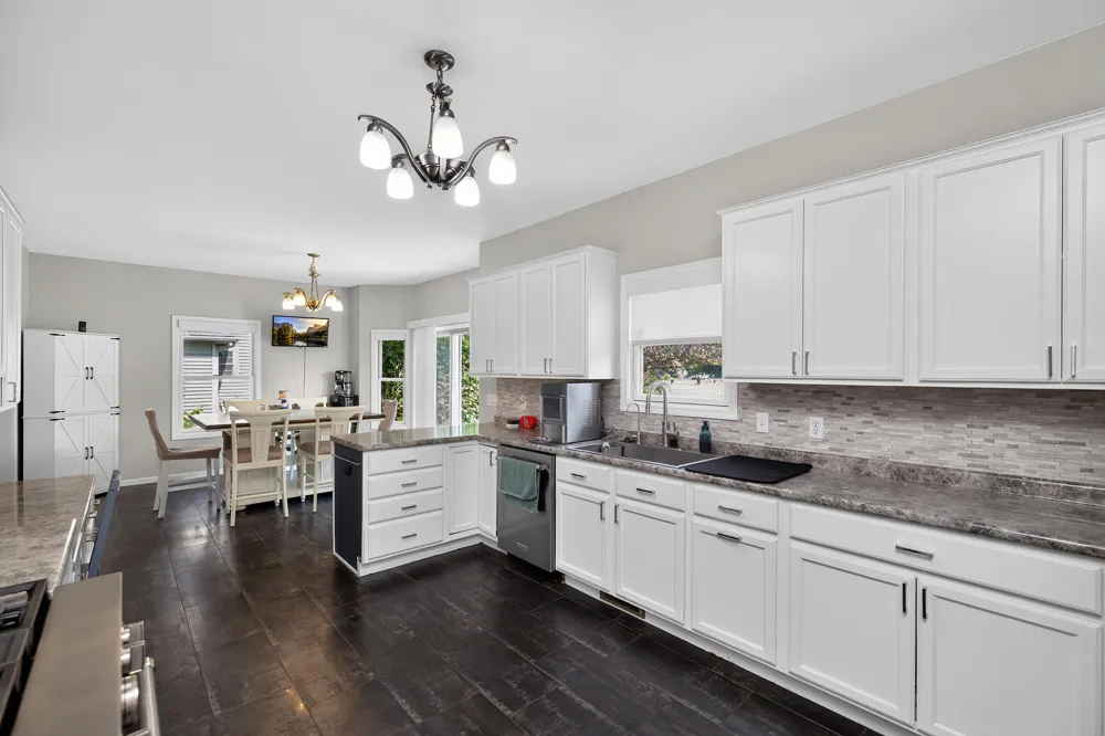 2053 Joni Lane Stevensville, MI 49127
