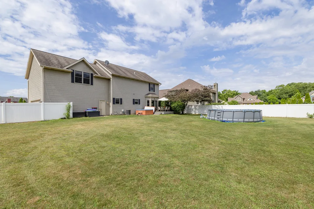 2053 Joni Lane Stevensville, MI 49127