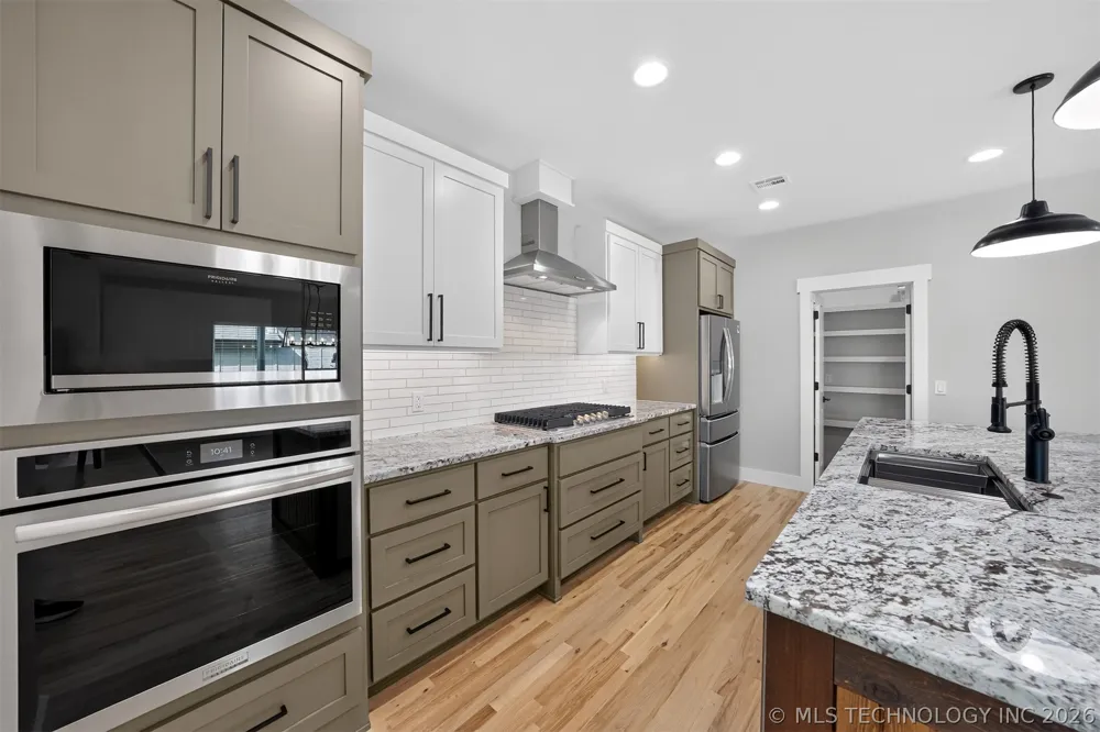 2042 E 130th Street Jenks, OK 74037