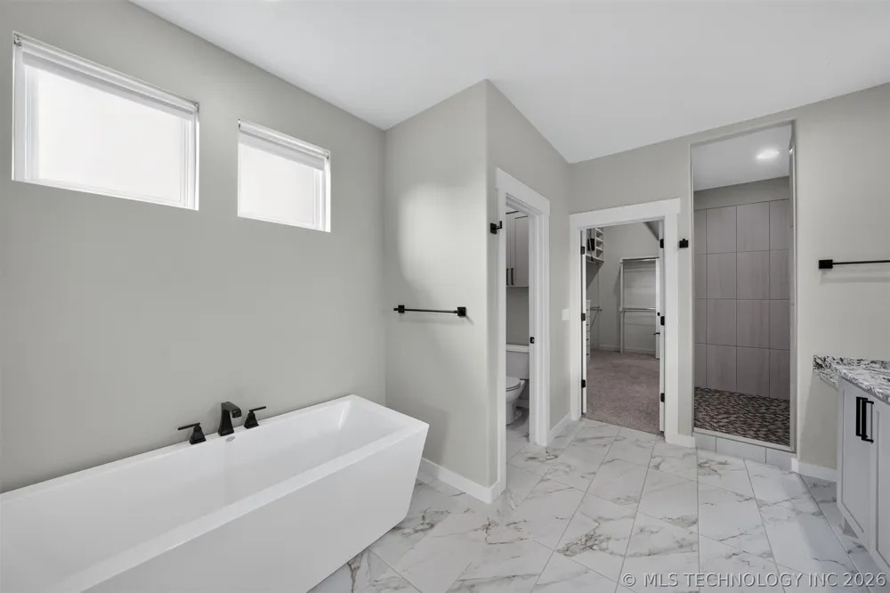 2042 E 130th Street Jenks, OK 74037
