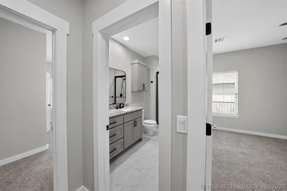 2042 E 130th Street Jenks, OK 74037
