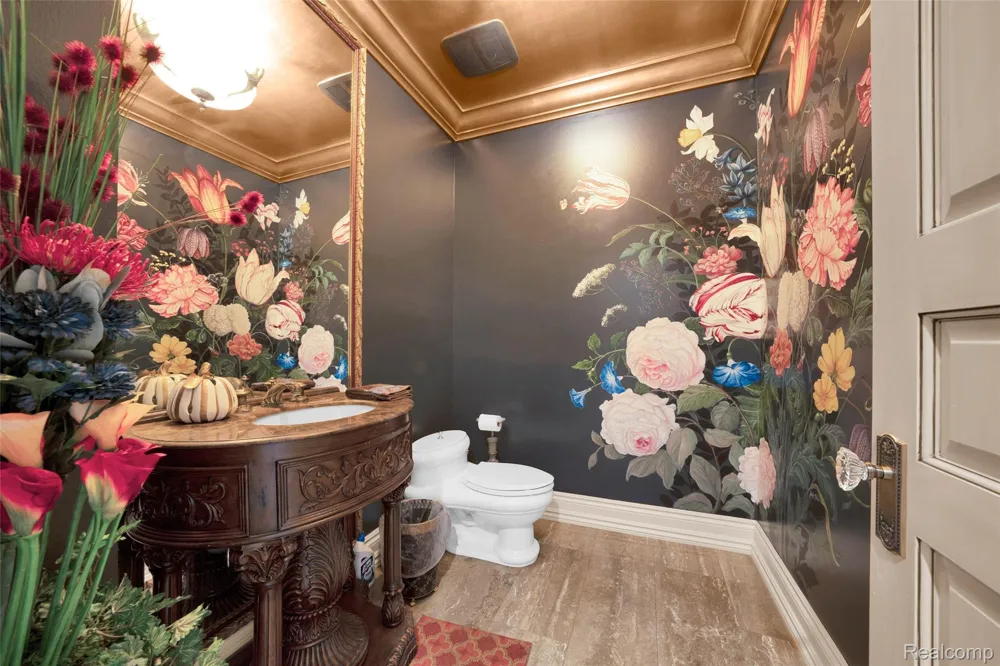 5621 Arbor Bay Court Genoa Township, MI 48116