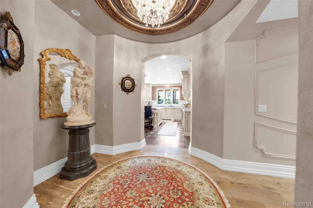 5621 Arbor Bay Court Genoa Township, MI 48116