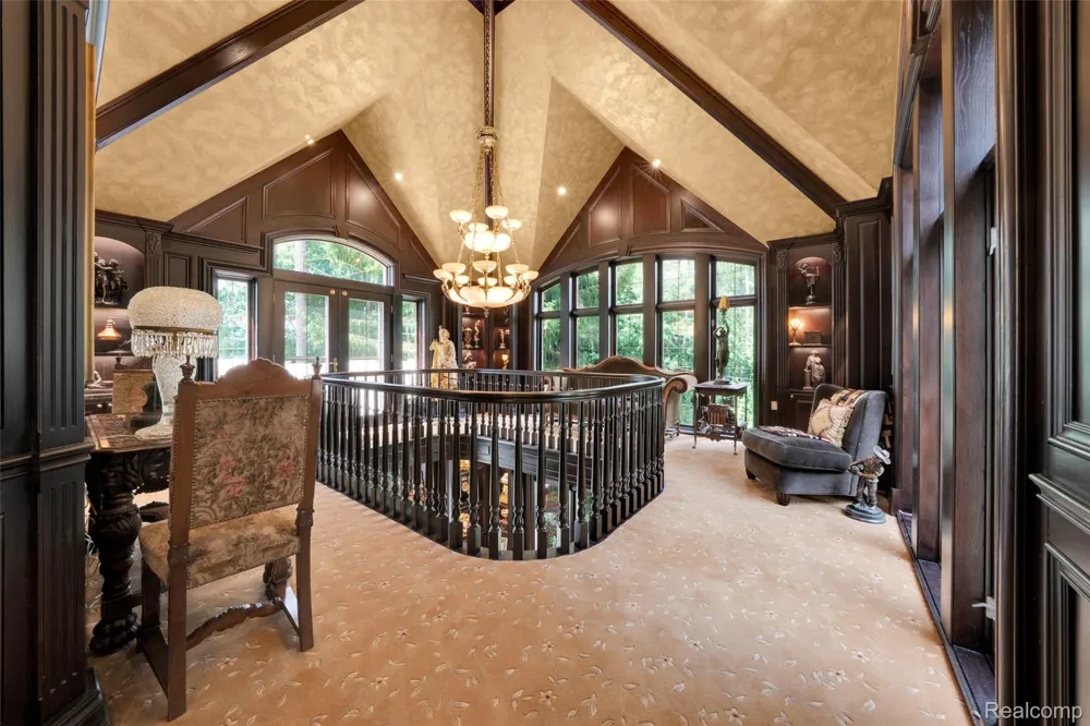 5621 Arbor Bay Court Genoa Township, MI 48116