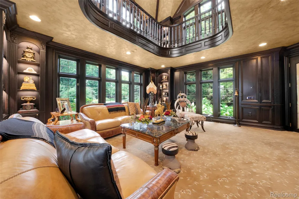 5621 Arbor Bay Court Genoa Township, MI 48116
