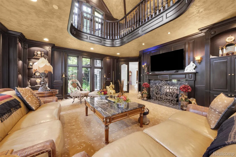 5621 Arbor Bay Court Genoa Township, MI 48116