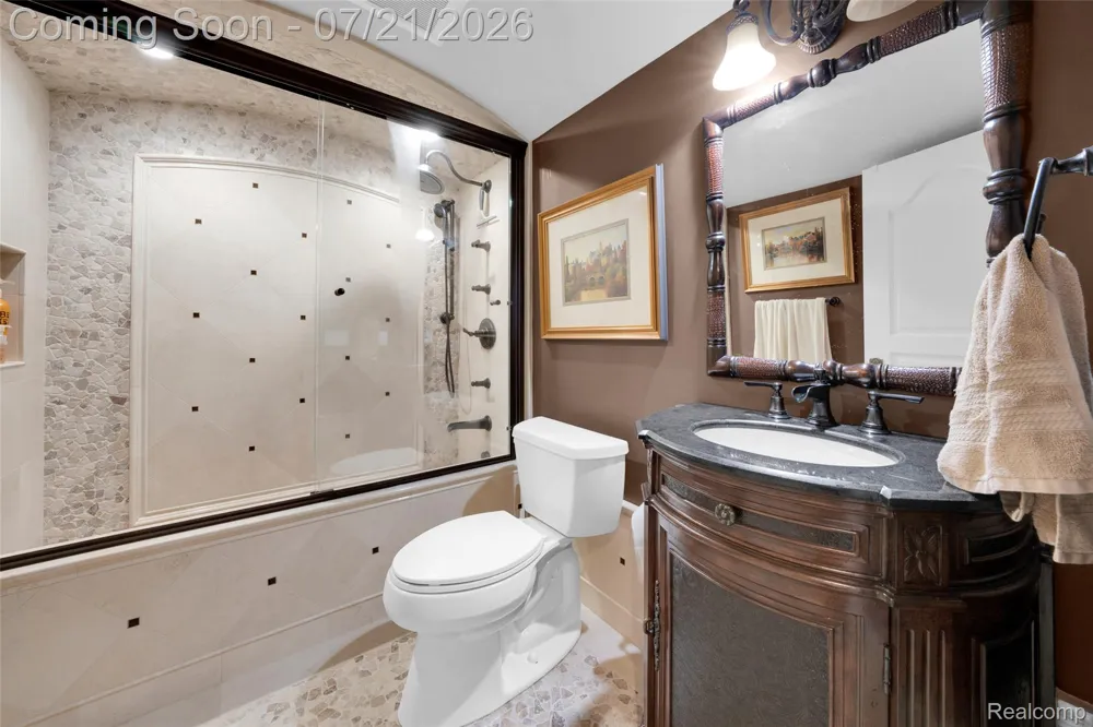 5621 Arbor Bay Court Genoa Township, MI 48116
