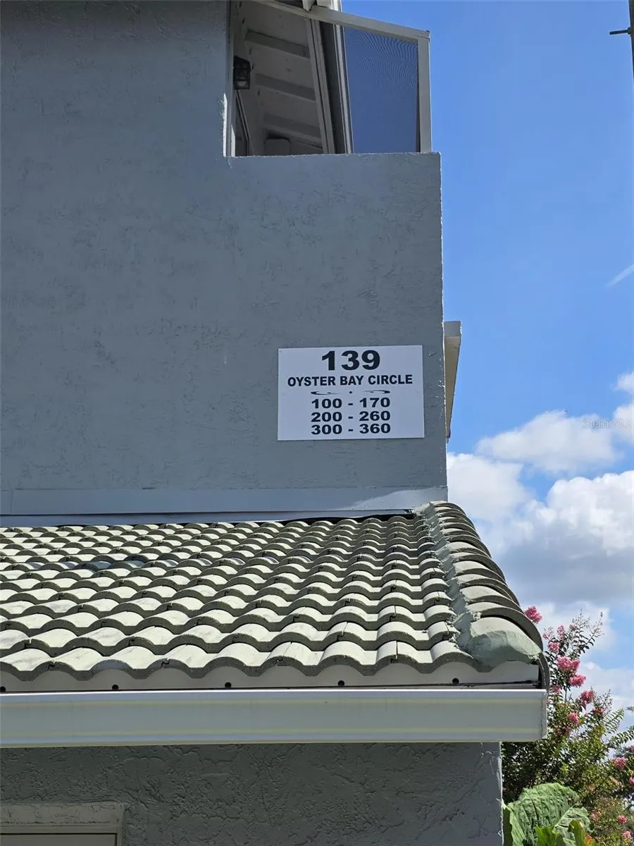 139 OYSTER BAY CIRCLE #220 Altamonte Springs, FL 32701