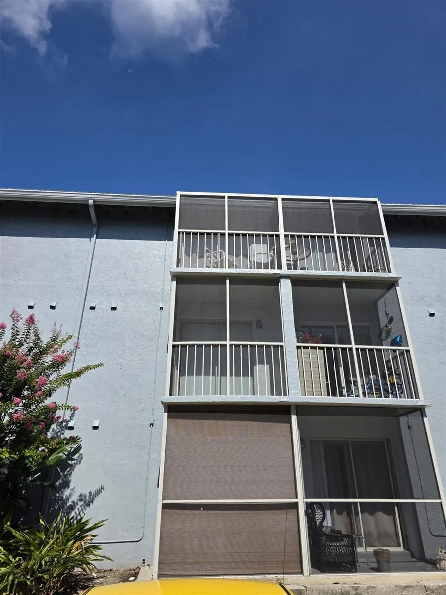 139 OYSTER BAY CIRCLE #220 Altamonte Springs, FL 32701