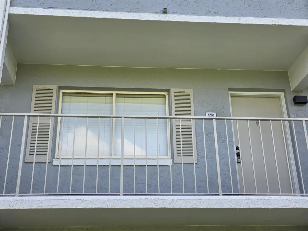 139 OYSTER BAY CIRCLE #220 Altamonte Springs, FL 32701