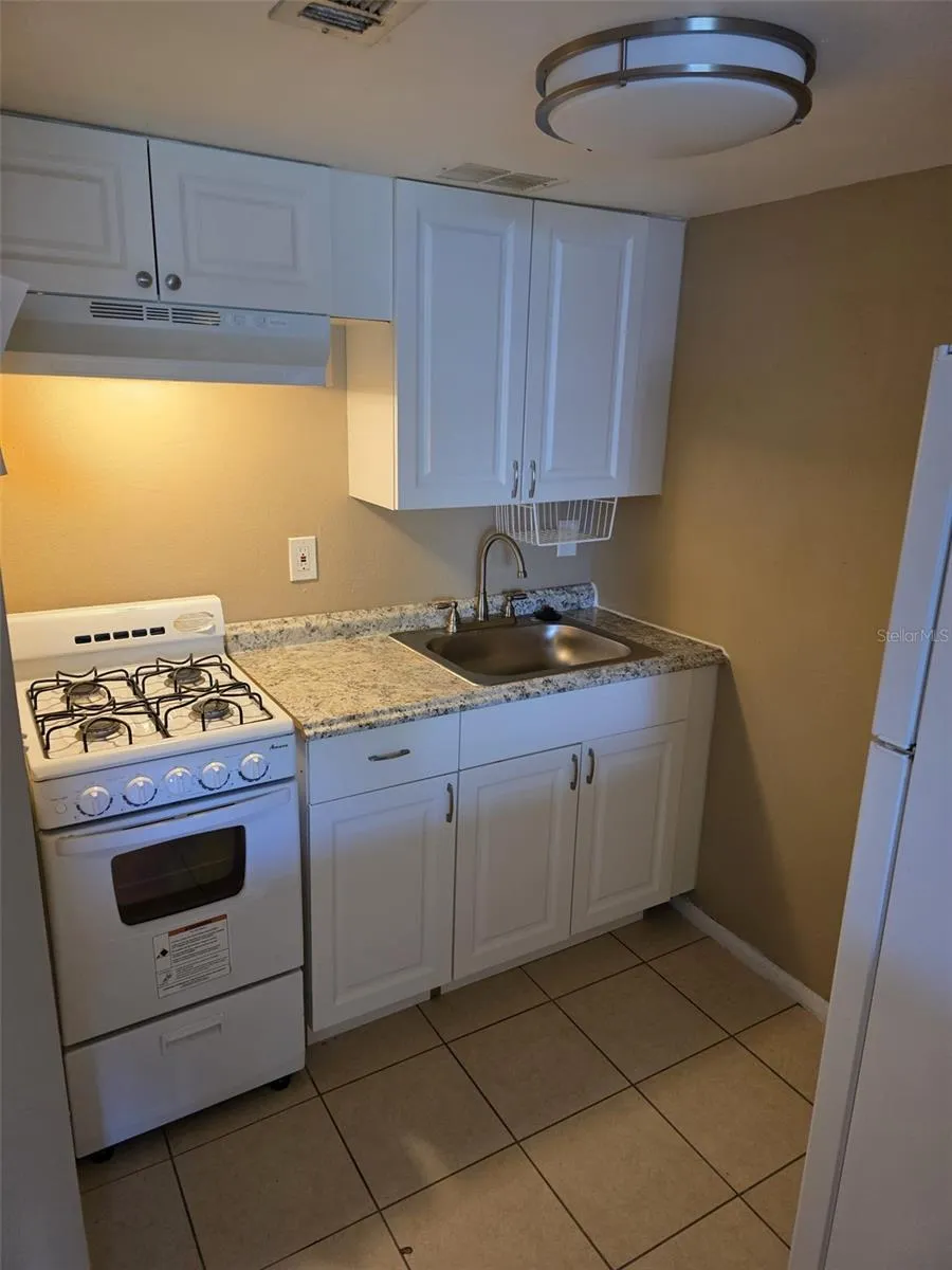 139 OYSTER BAY CIRCLE #220 Altamonte Springs, FL 32701