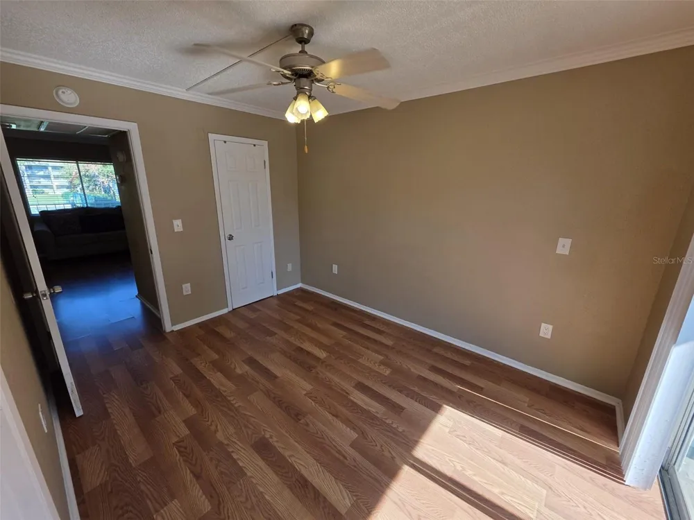139 OYSTER BAY CIRCLE #220 Altamonte Springs, FL 32701