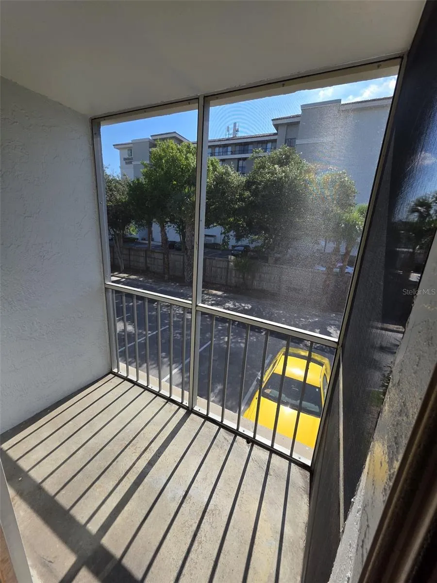 139 OYSTER BAY CIRCLE #220 Altamonte Springs, FL 32701