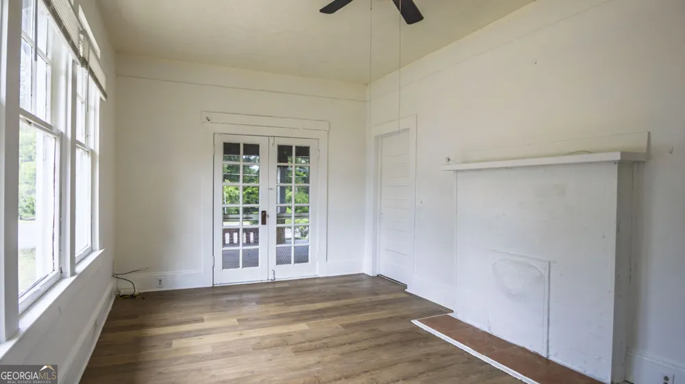 28 Johnson AVE Manchester, GA 31816