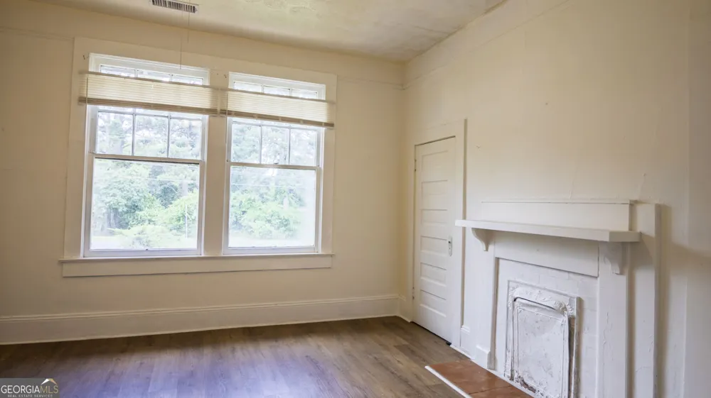 28 Johnson AVE Manchester, GA 31816