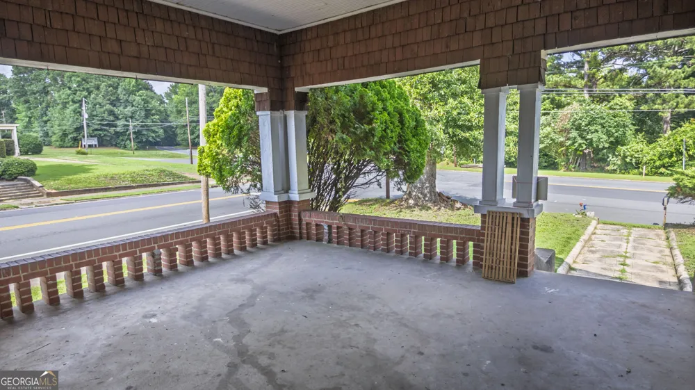 28 Johnson AVE Manchester, GA 31816