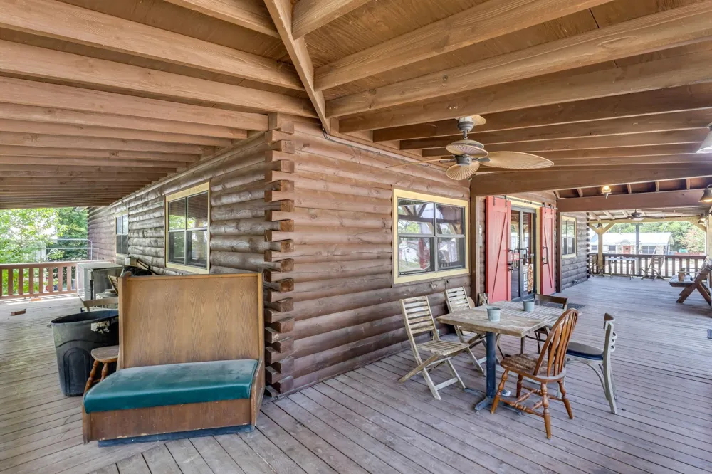 203 W Elder Street Colmesneil, TX 75938