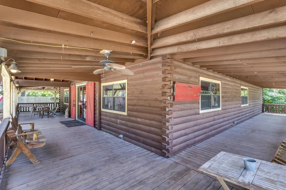 203 W Elder Street Colmesneil, TX 75938