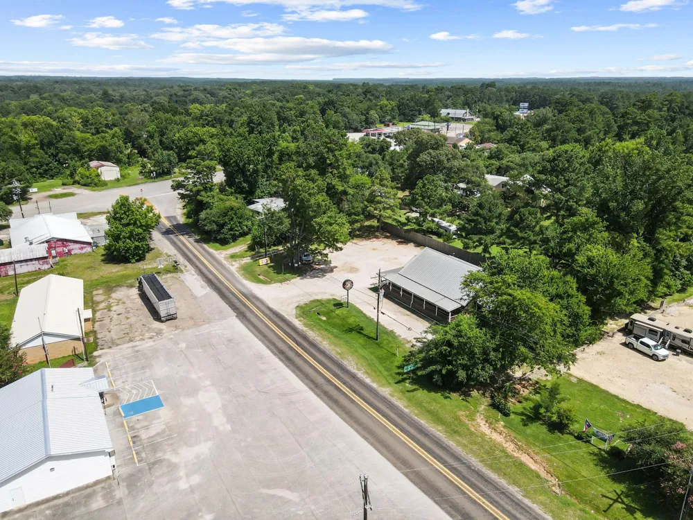 203 W Elder Street Colmesneil, TX 75938