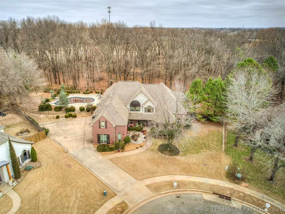 6301 S 5th Avenue Broken Arrow, OK 74011