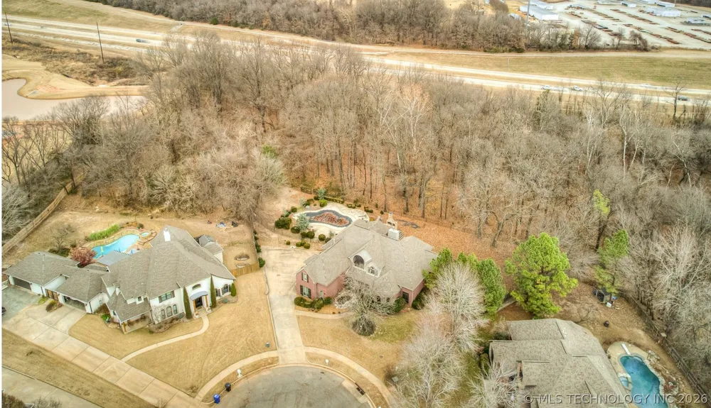 6301 S 5th Avenue Broken Arrow, OK 74011