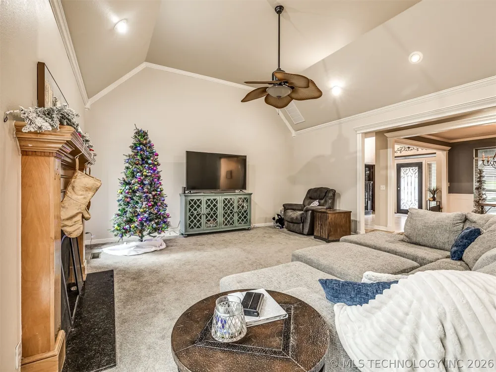 6301 S 5th Avenue Broken Arrow, OK 74011