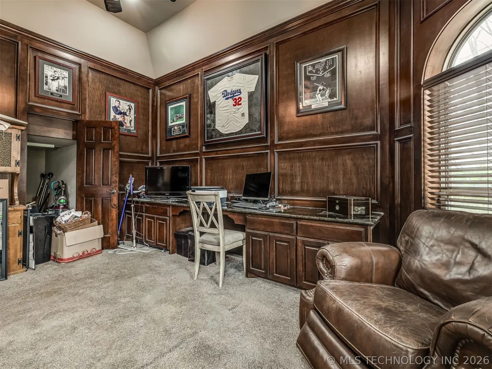 6301 S 5th Avenue Broken Arrow, OK 74011