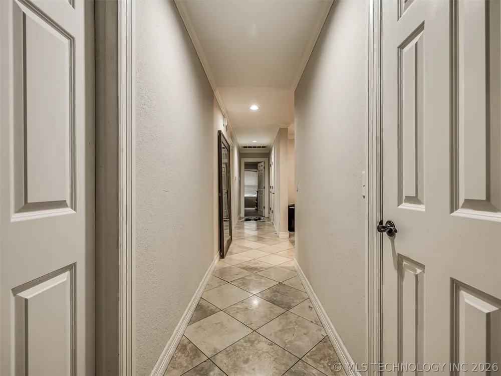 6301 S 5th Avenue Broken Arrow, OK 74011
