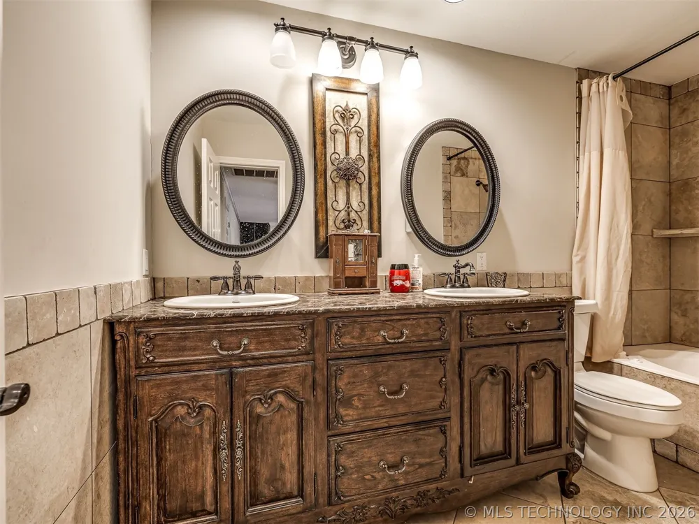 6301 S 5th Avenue Broken Arrow, OK 74011