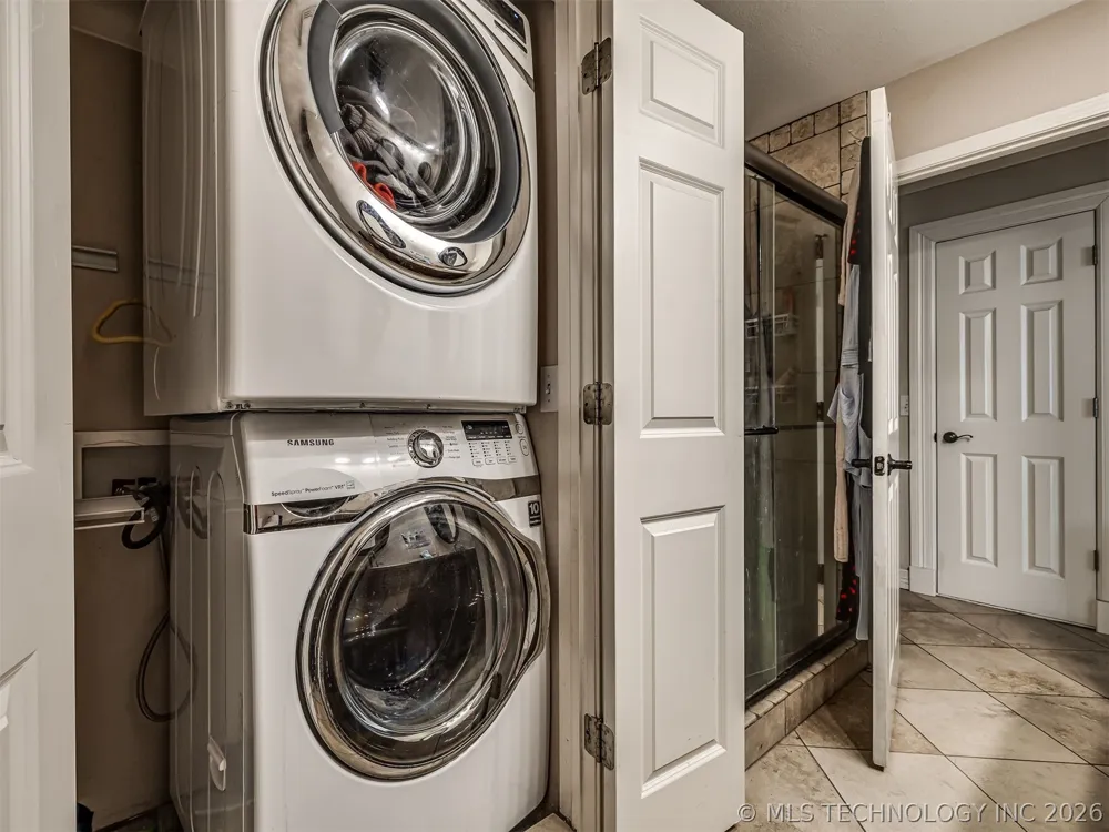 6301 S 5th Avenue Broken Arrow, OK 74011