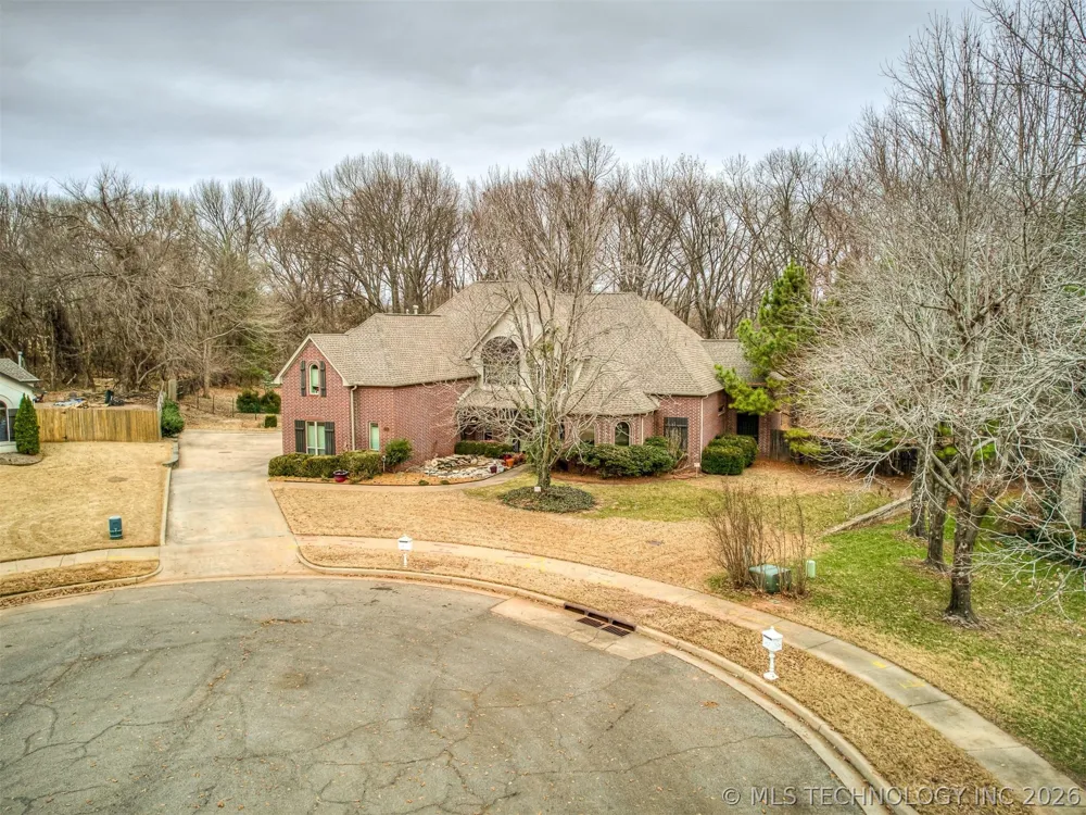 6301 S 5th Avenue Broken Arrow, OK 74011