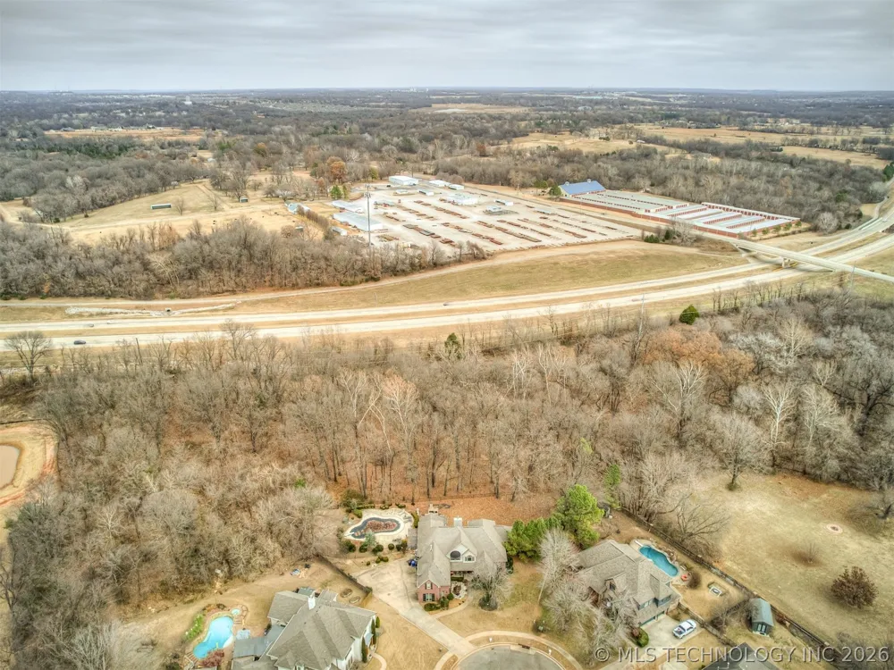 6301 S 5th Avenue Broken Arrow, OK 74011
