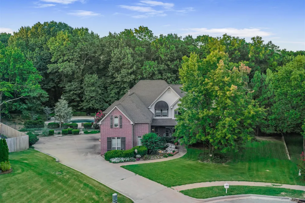 6301 S 5th Avenue Broken Arrow, OK 74011