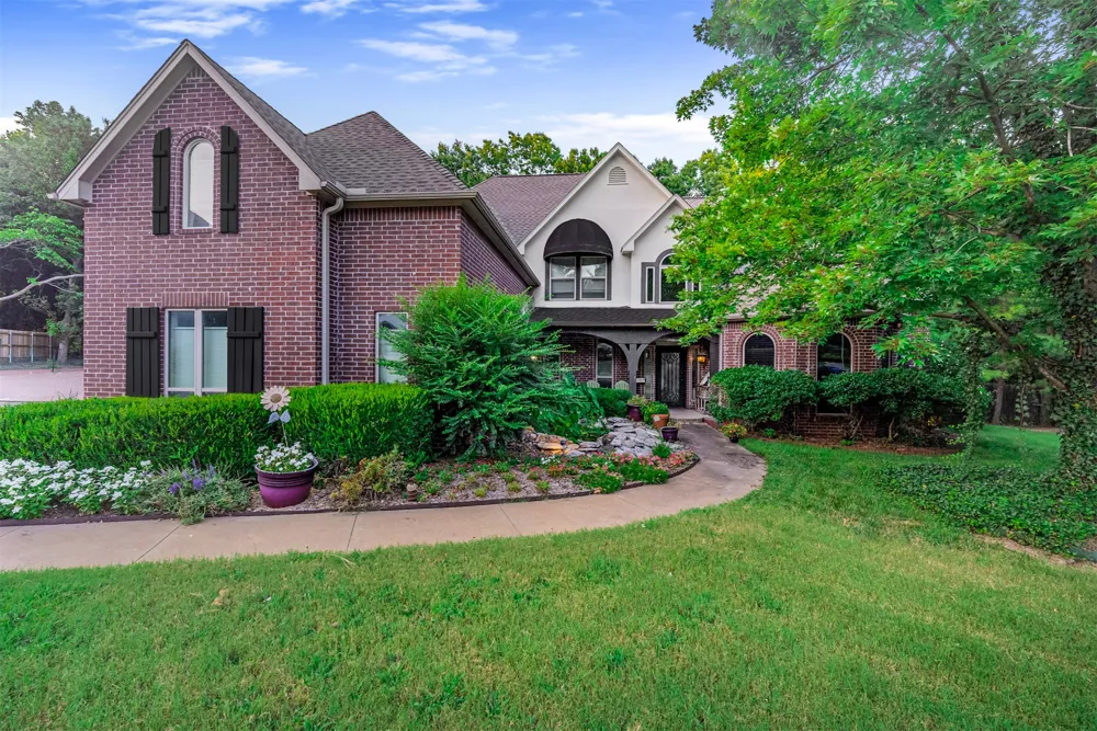 6301 S 5th Avenue Broken Arrow, OK 74011