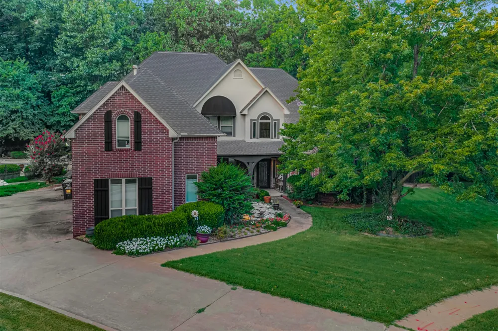 6301 S 5th Avenue Broken Arrow, OK 74011