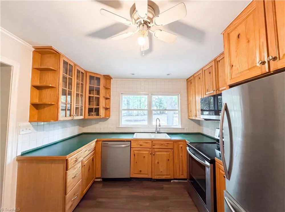 718 Hardeman Street Thomasville, NC 27360