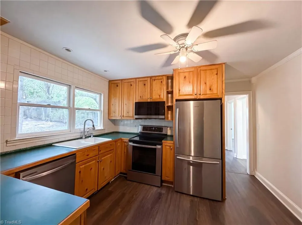 718 Hardeman Street Thomasville, NC 27360