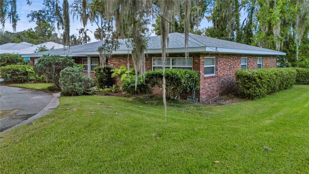 1940 ALICE DRIVE Astor, FL 32102