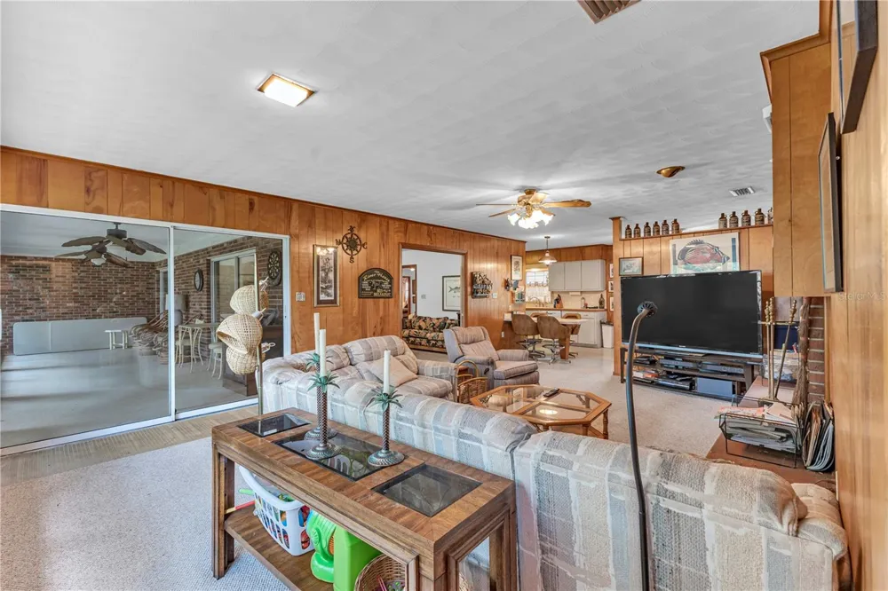 1940 ALICE DRIVE Astor, FL 32102