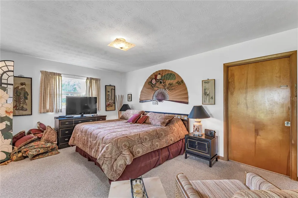 1940 ALICE DRIVE Astor, FL 32102