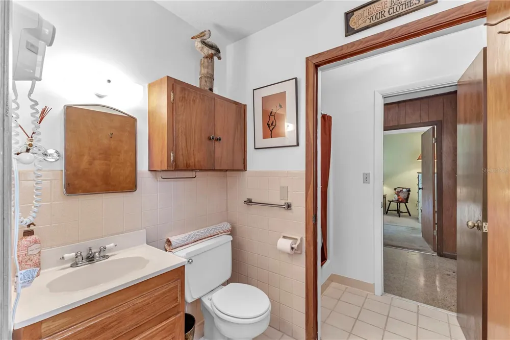 1940 ALICE DRIVE Astor, FL 32102