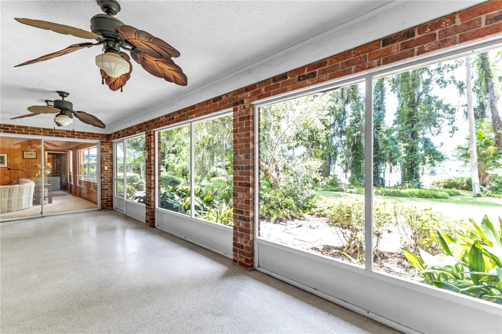 1940 ALICE DRIVE Astor, FL 32102